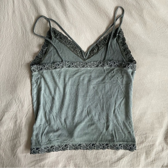 American Eagle / Lace Cami - Picture 3 of 5